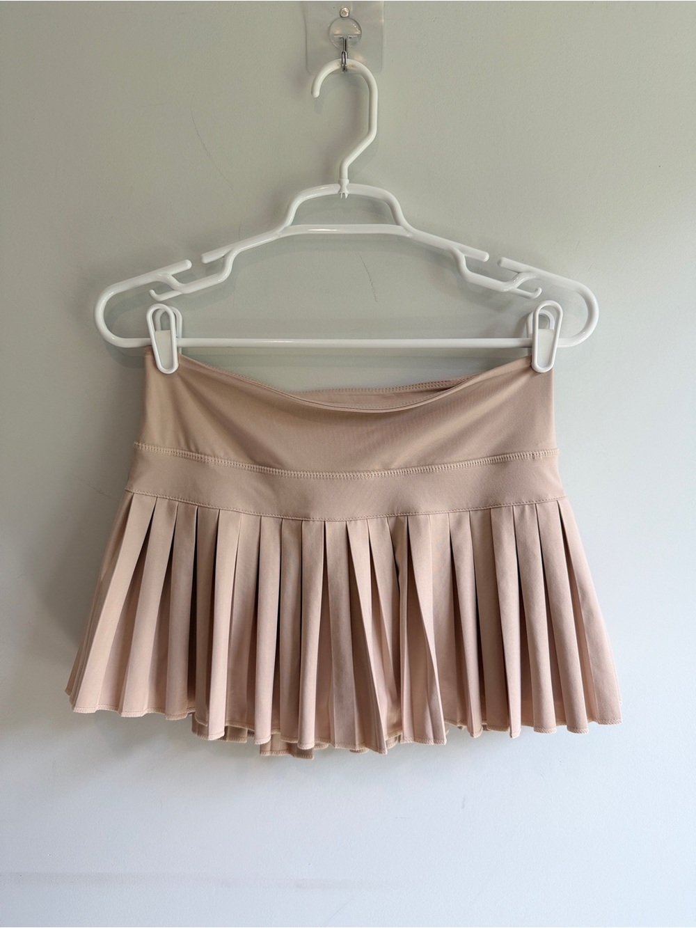 Gold Hinge Pleated Tennis Skirt